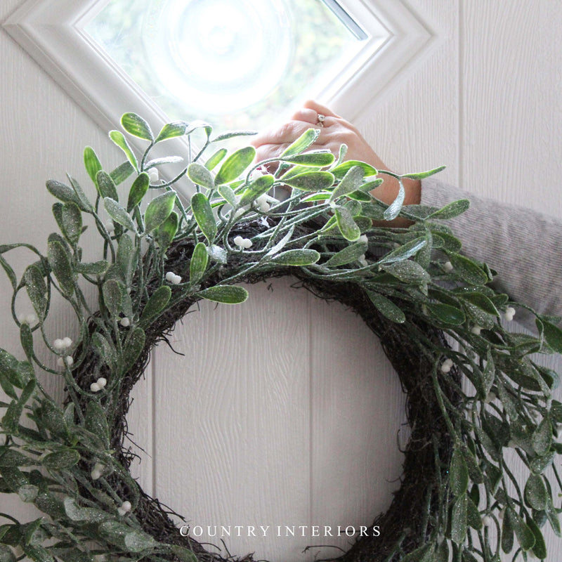 Frosted Mistletoe Wreath - 50cm